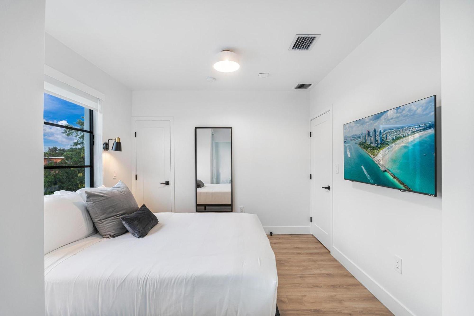 Lux Retreat By Renzzi Apartment Miami Exterior photo