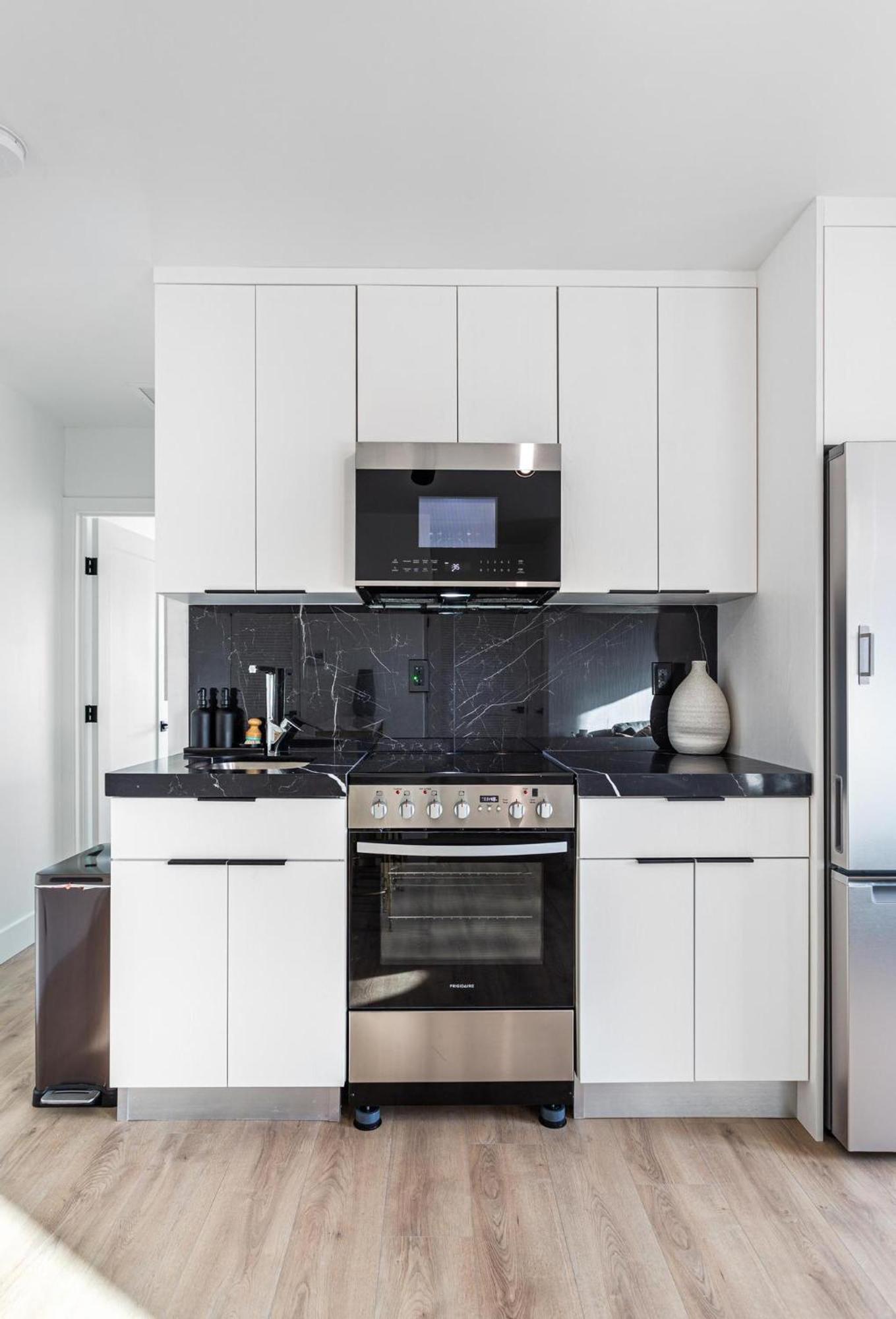 Lux Retreat By Renzzi Apartment Miami Exterior photo