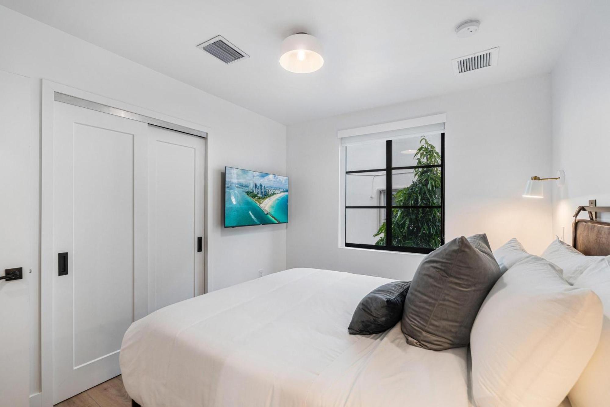 Lux Retreat By Renzzi Apartment Miami Exterior photo