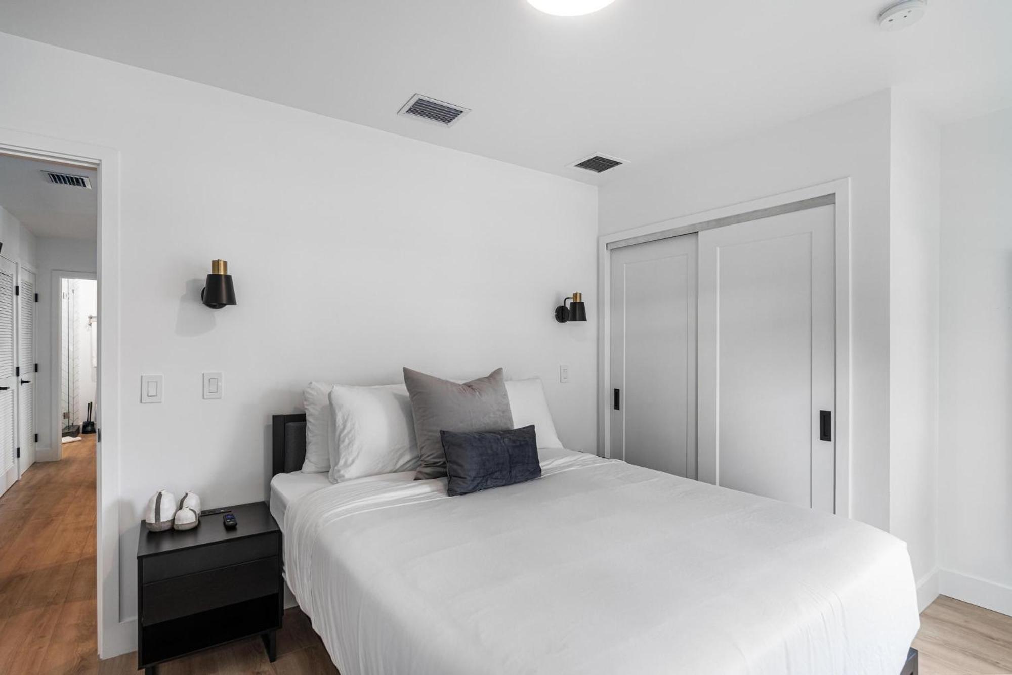 Lux Retreat By Renzzi Apartment Miami Exterior photo