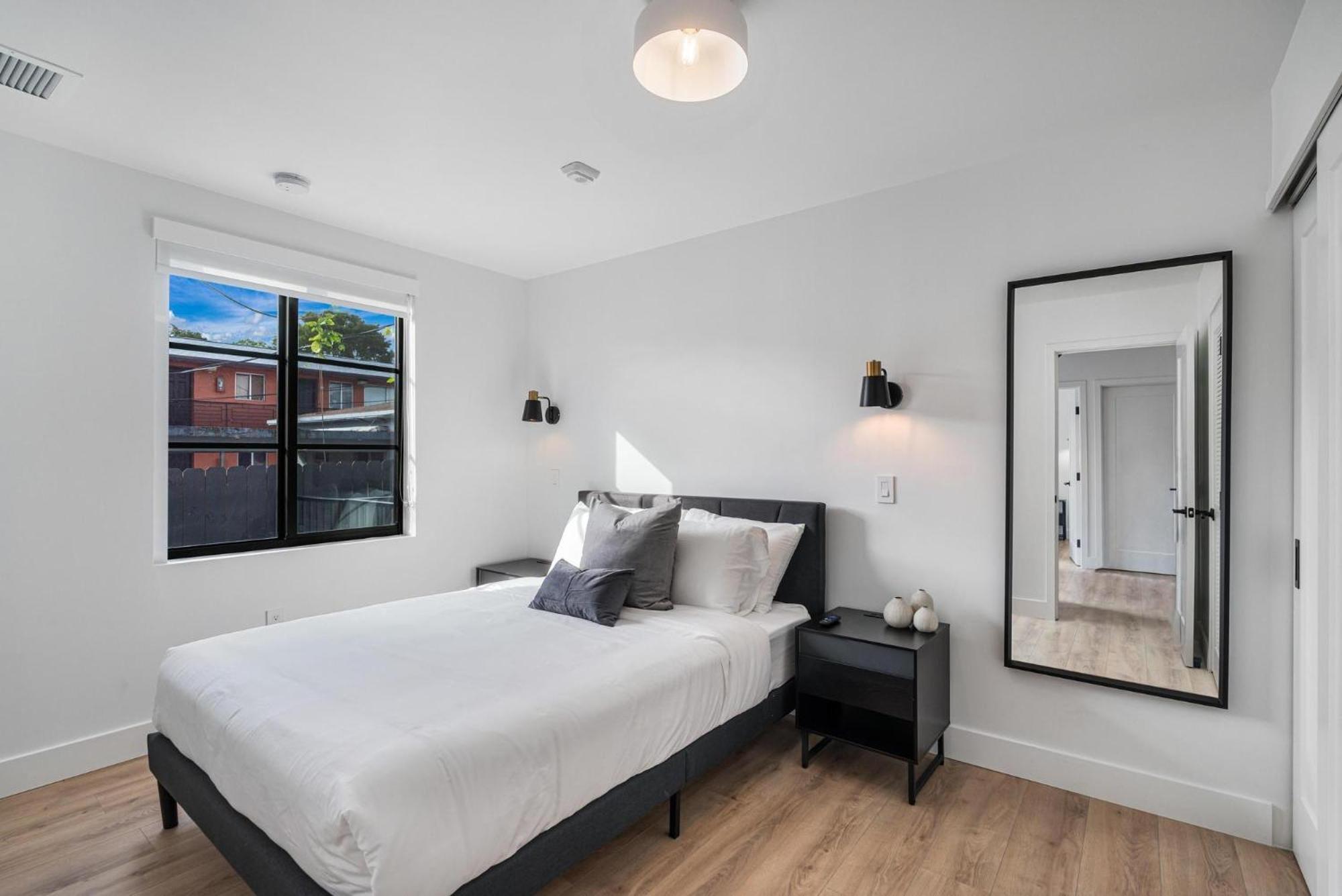 Lux Retreat By Renzzi Apartment Miami Exterior photo
