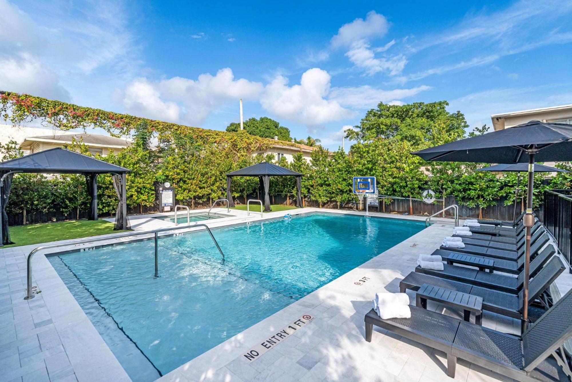Lux Retreat By Renzzi Apartment Miami Exterior photo